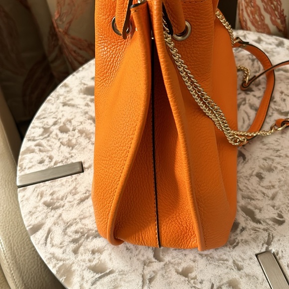 Pebble Grain Shoulder Satchel - Picture 4 of 11